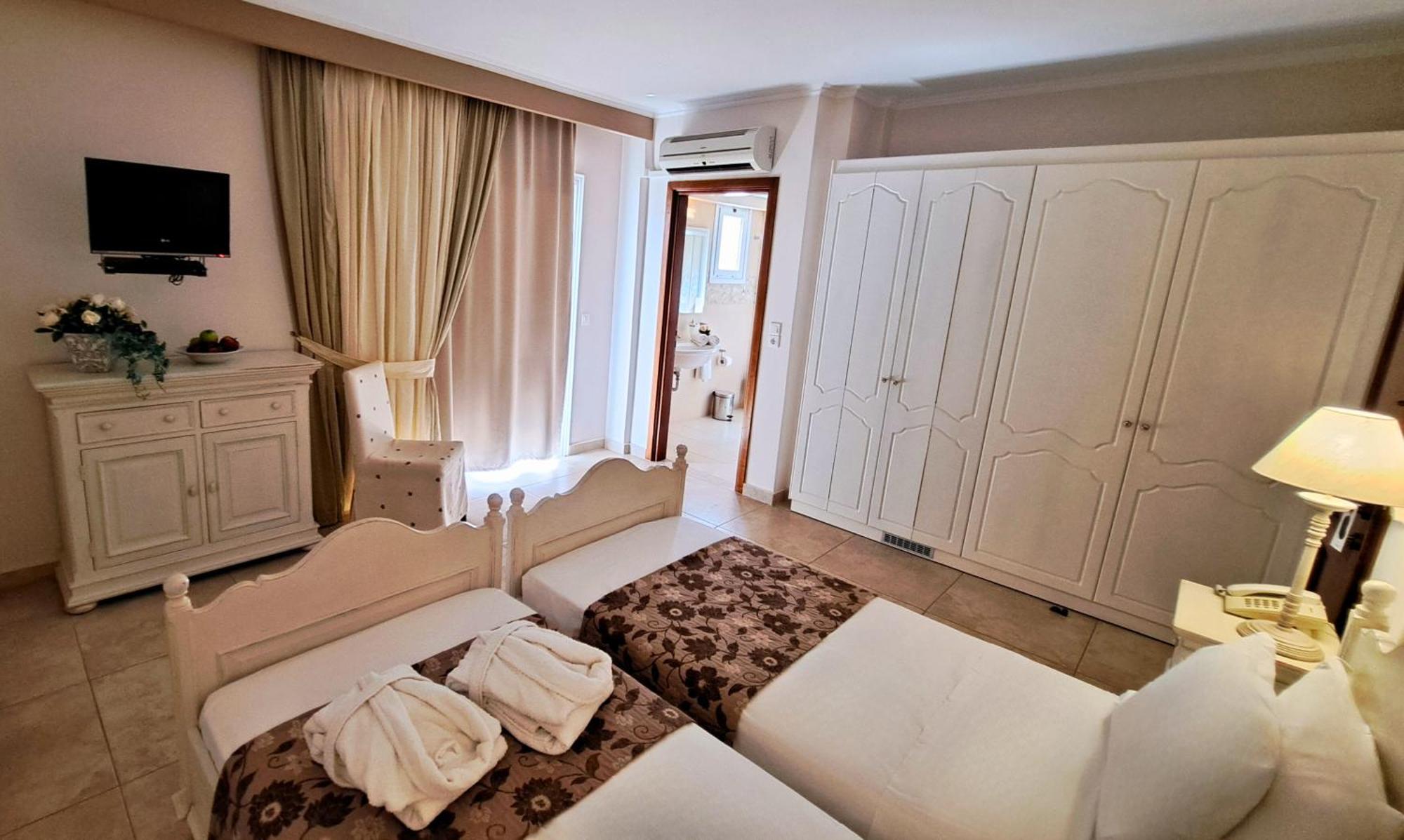 Hotel Astron Princess Karpathos Exterior photo